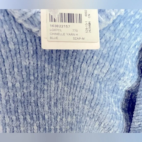 Very Soft warm hoodie in Size UK 12 by Max. Sky blue colour with front pockets - Picture 4 of 6